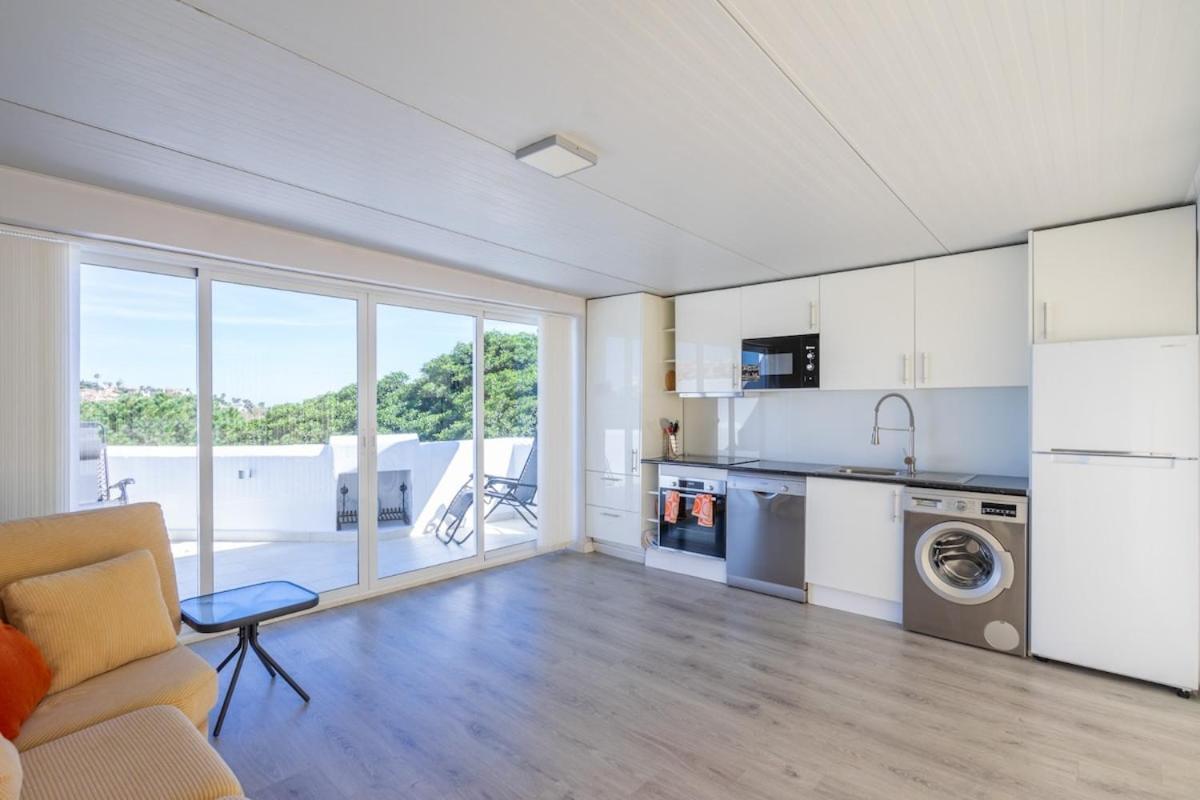 Relaxing Family Retreat With Stunning Golf Views Benalmádena