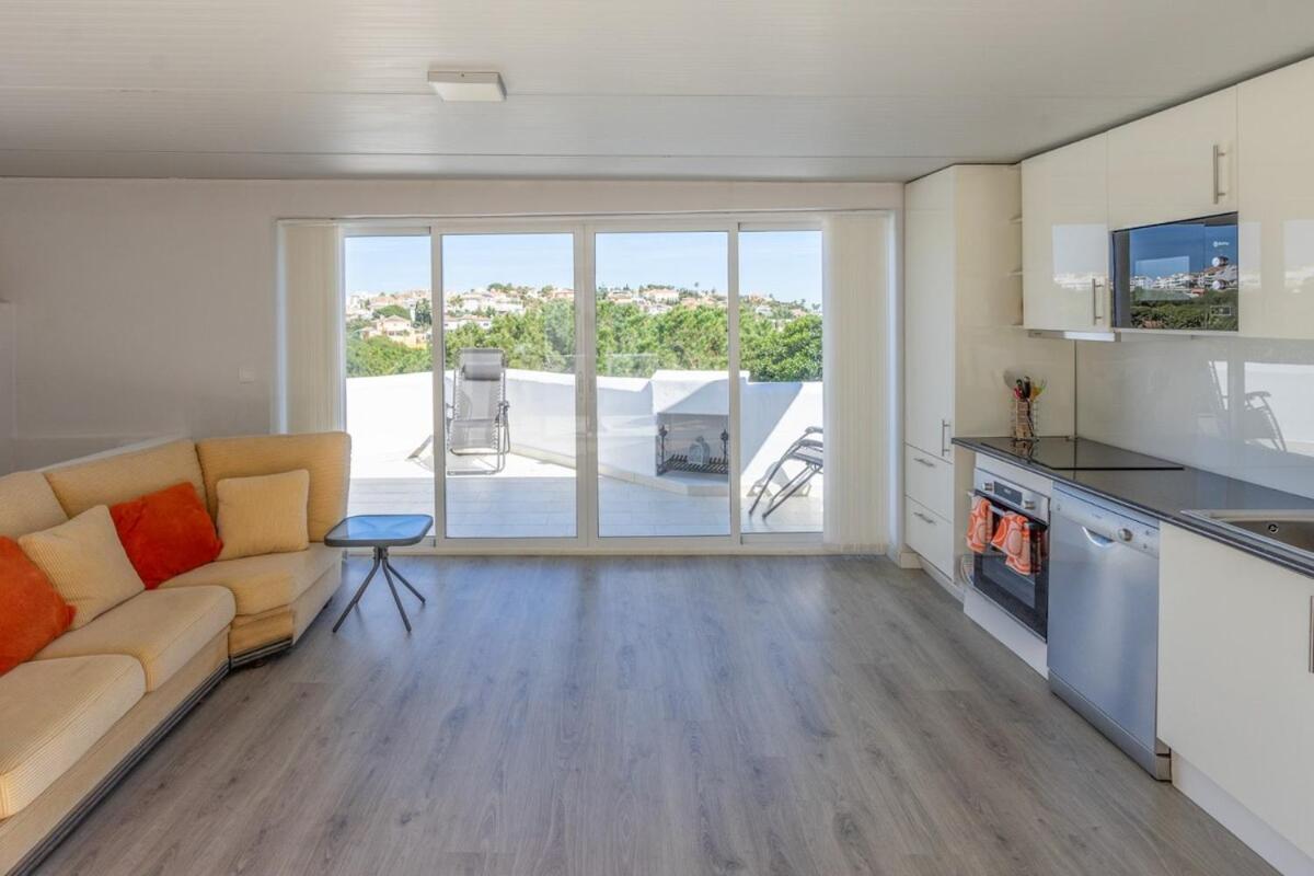 Villa Relaxing Family Retreat With Stunning Golf Views Benalmádena